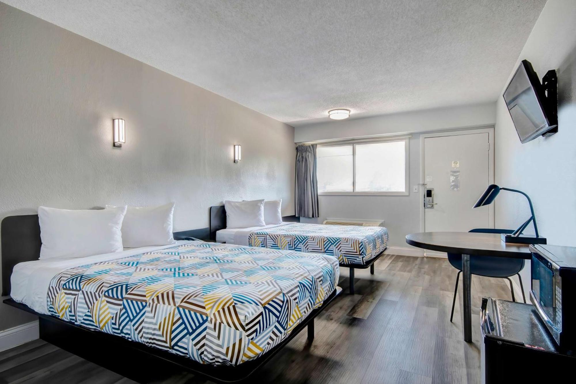 Motel 6 Columbus Oh - Osu North 外观 照片